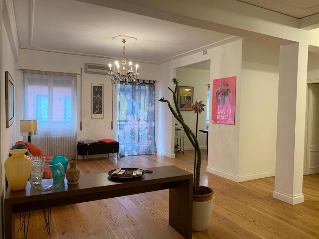 דירות טרני Casa Mentana מראה חיצוני תמונה